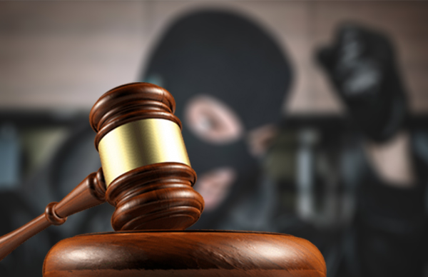 Өмір бойына бас бостандығынан айырылды: Үш жасар егіздер мен тоғыз жасар қызды зорлаған өгей әкеге үкім шықты