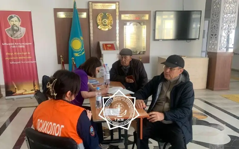 Атырау облысында құтқарушы-психологтар эвакуацияланған адамдарға көмектесіп жатыр