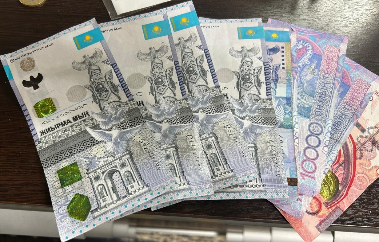 Қазақстандық олигархтар су тасқыны болған аймақтарға қанша ақша бөлді