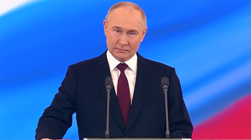 Владимир Путин бесінші рет Ресей президенті қызметіне кірісті