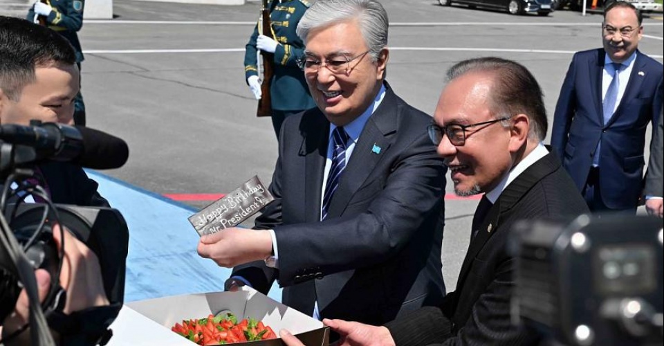 Малайзия премьер-министрі Тоқаевтың туған күніне ерекше сый жасады