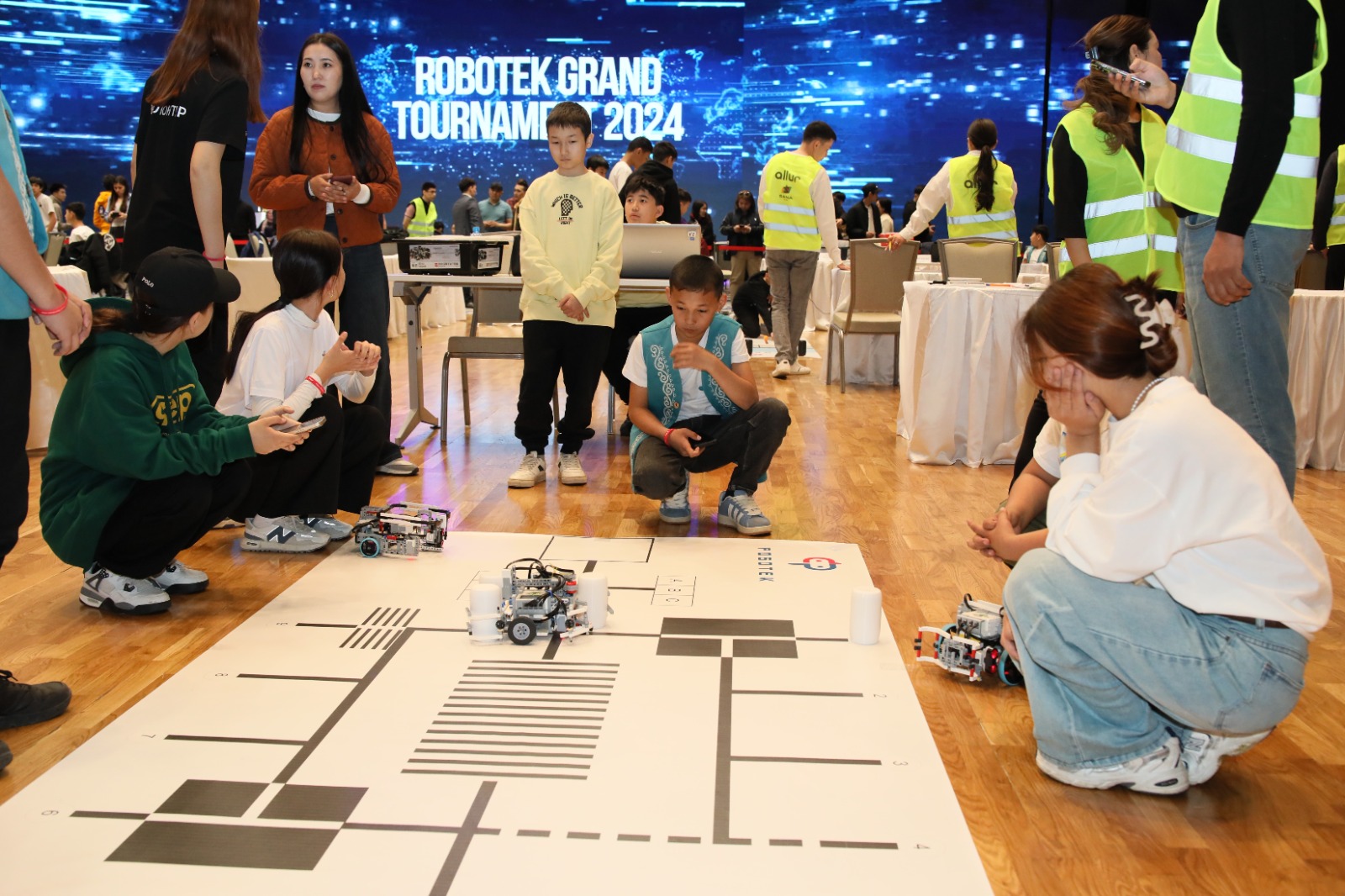 Астанада «Robotek Grand Tournament&gt;&gt;&gt; халықаралық чемпионаты өтіп жатыр