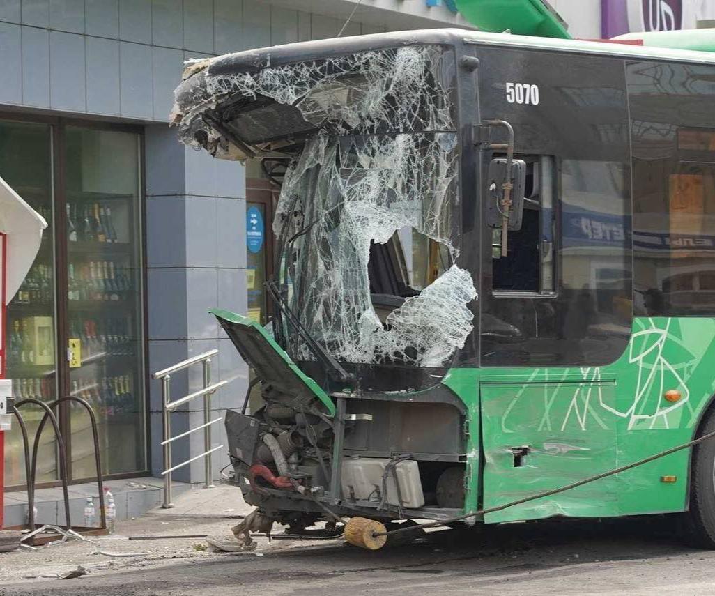 "Ең қауіпті көлік түрі": Қаладағы автобустардың жылдамдығын заңды түрде төмендету керек