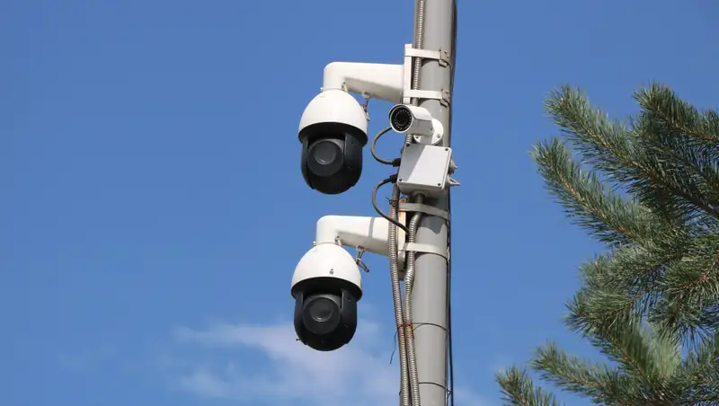 Астанада жаңа бейнебақылау жүйесі көлікте телефон ұстағандарды тіркейді