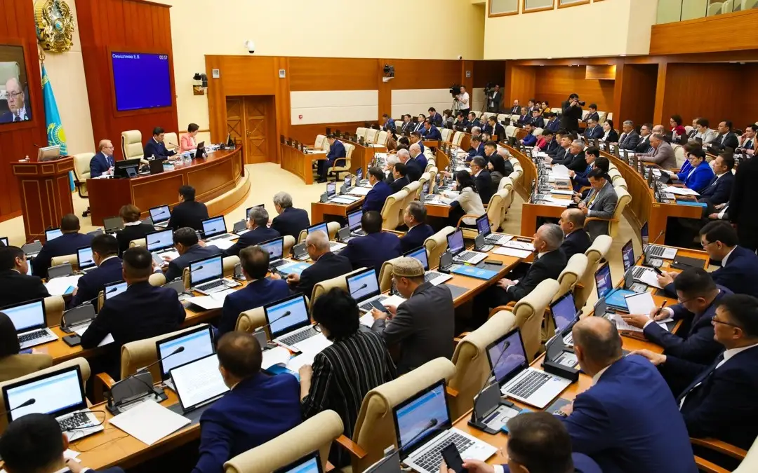 Мәжіліс Салық кодексін тағы пысықтап, медициналық сақтандыру мәселесін талқыға салады