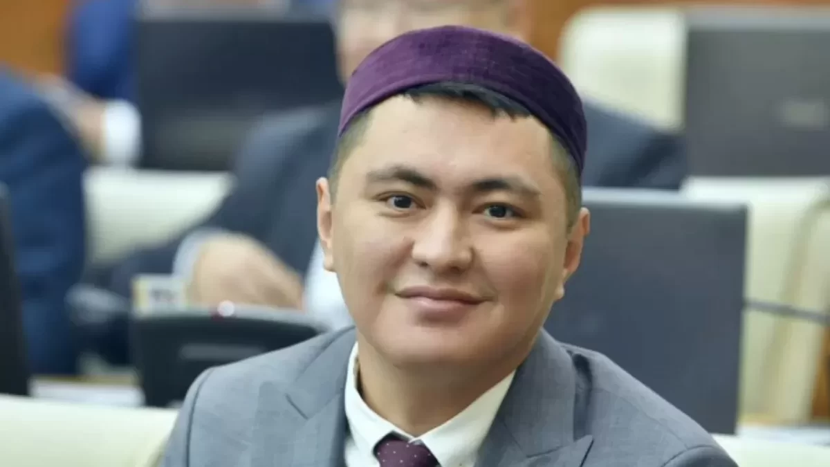 "Орталық Азияда бірінші рет келіп жатқанда неге бармасқа": Дәулет Мұқаев Дженнифер Лопестің концерті туралы