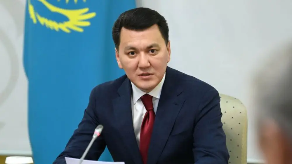 “Билік қазақ тіліне қиянат жасады“ деу - бос әңгіме, даурықпа сөз“ - Мемлекеттік кеңесші