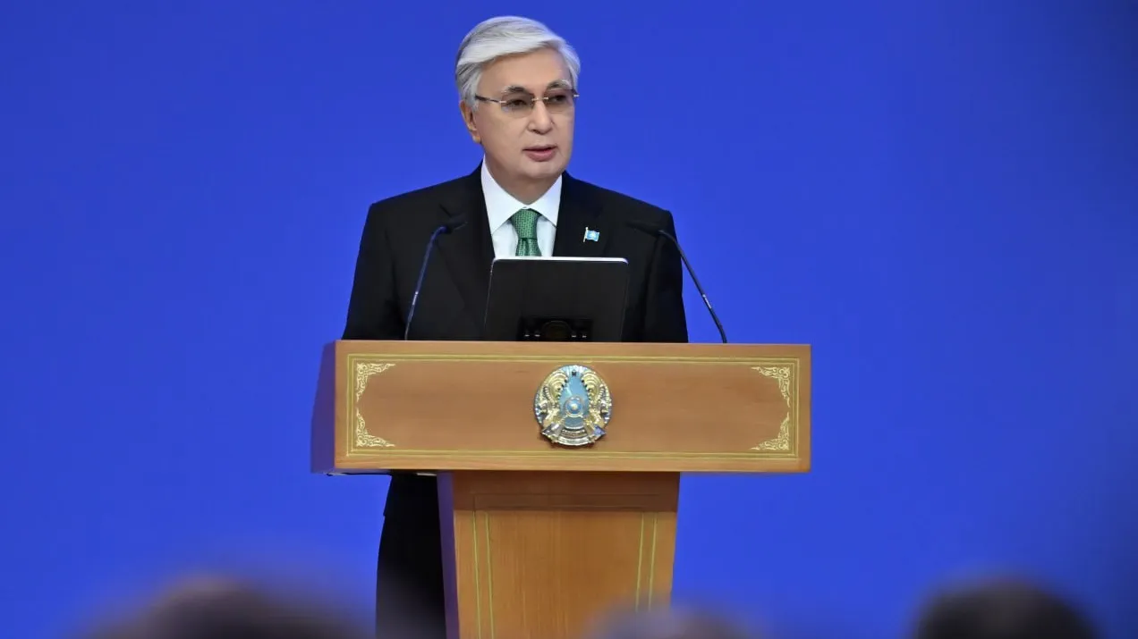 Мемлекет басшысы Судья және сот қызметкері күнімен құттықтады