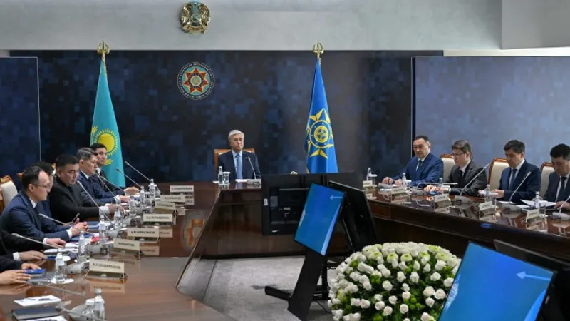 Мемлекет басшысы Ұлттық қауіпсіздік комитетінде болып, киберқорғанысты күшейту бойынша міндеттер қойды