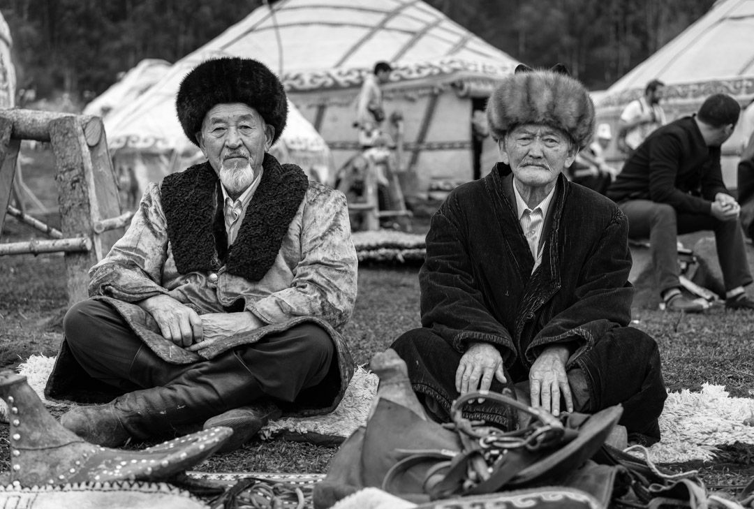«Көне дәстүрге қызығушылық жоқ»: Cоңғы ақсақалдар ізімен ауызша тарихи мұра жоғалып барады 