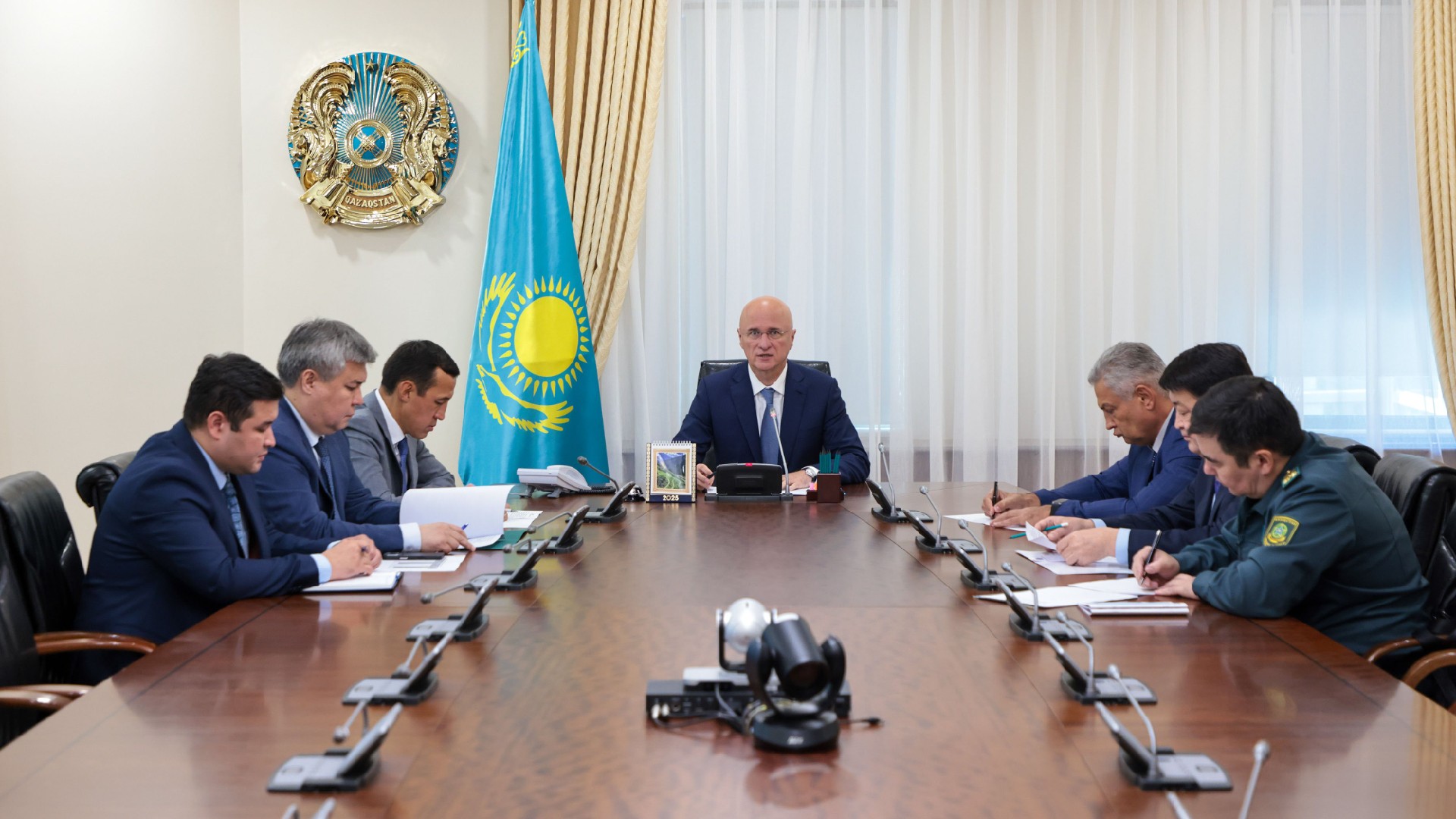 ЖЖМ нарығындағы жағдай тұрақты: Үкіметте ішкі қажеттіліктерді қамтамасыз ету мәселелері қаралды 