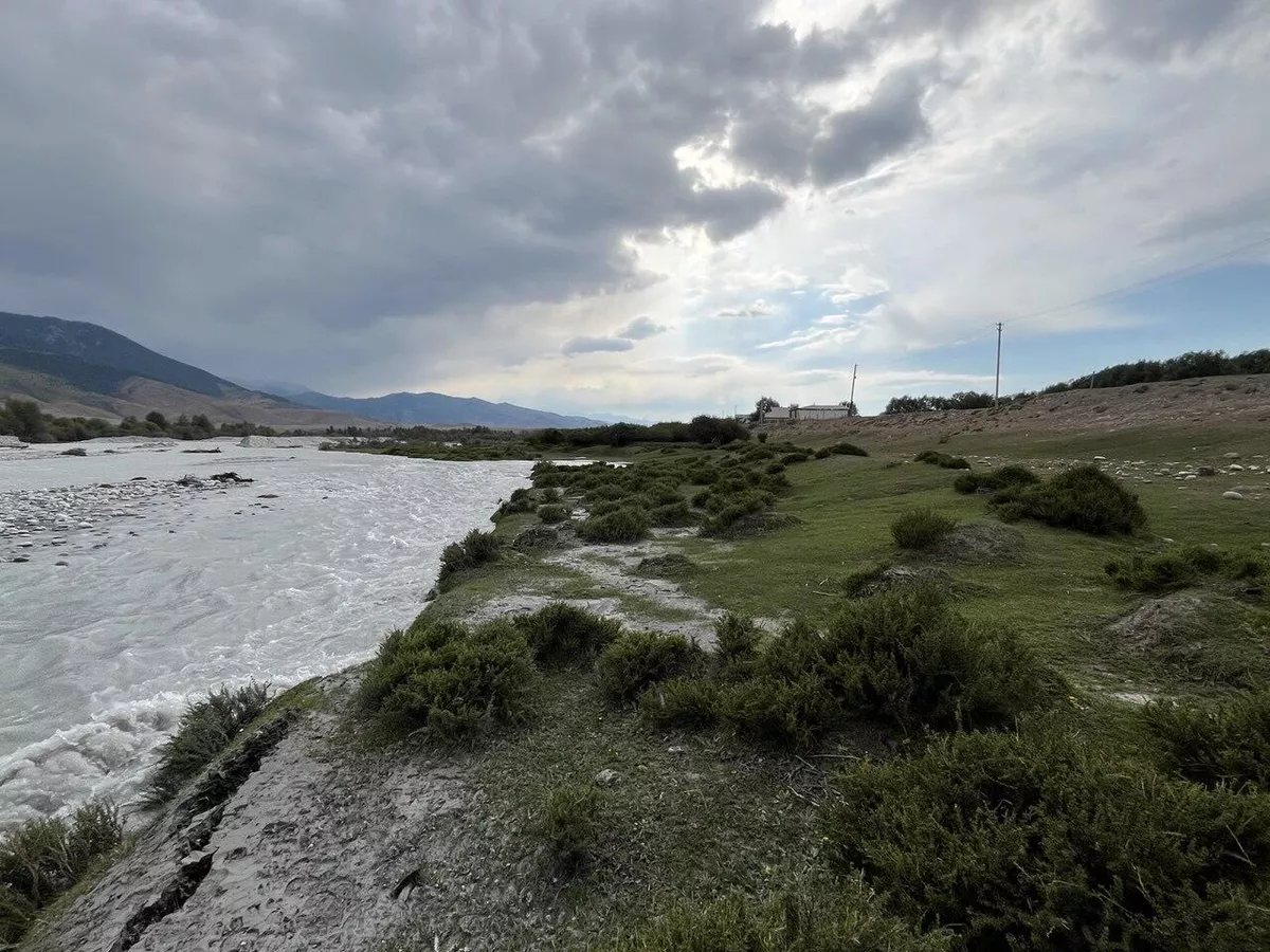 Алматы облысында 130 млн теңгеге салынған бөгетті су шайып кетті