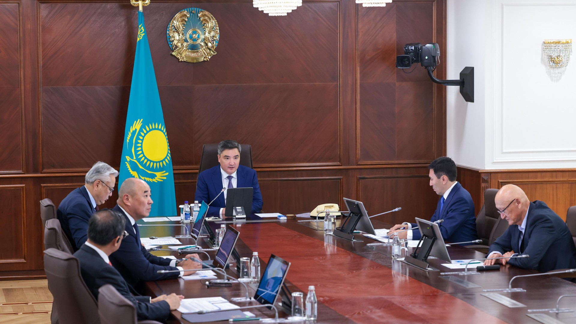 Олжас Бектенов  «Самұрық-Қазына» қорының директорлар кеңесі отырысын өткізді