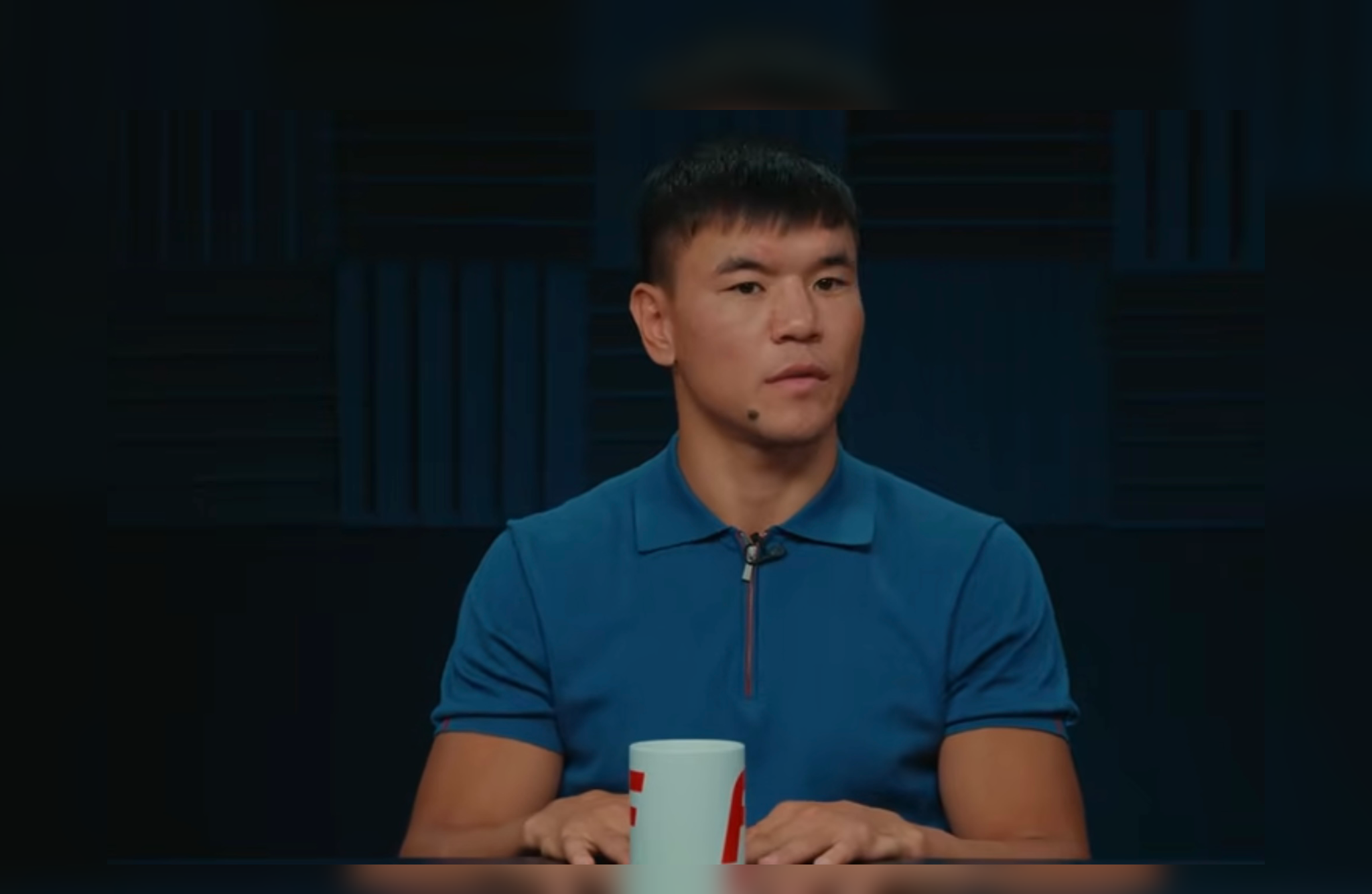 “Үш рет әкім ауысып кетті”: Абылайхан Жүсіпов уәде етілген пәтерді ала алмай қалғанын айтты