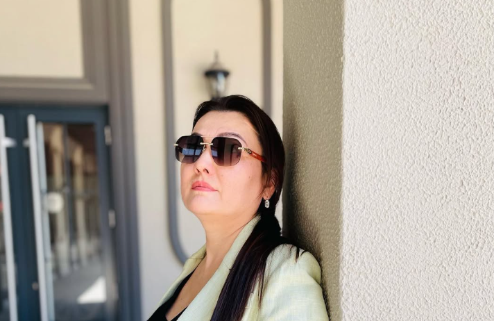 "Көп жағдайды бірге бастан өткердік": 20 жылдан бері тоқал болып келе жатқан әйел жан сырымен бөлісті