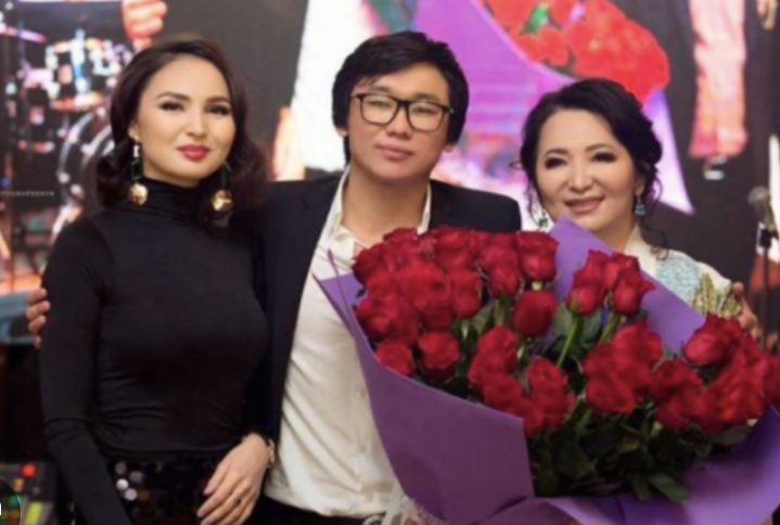 "Оттан да, боқтан да өттік": Жұлдыз Әбдікәрімова күйеуі мен қайын енесі туралы