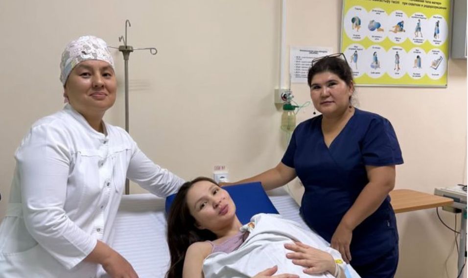 «Бірде-бір адам құтты болсын айтуға жарамады, не енесі, не келіндері»: Халық Әбдікәрімоваға аузына алмаған Айдарбековтар отбасына тиісті