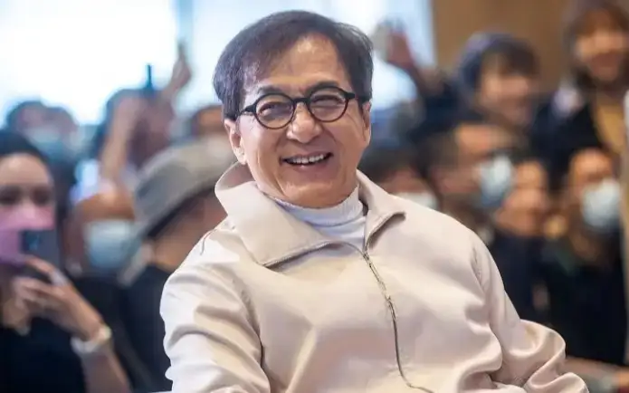 Джеки Чан Алматыға келді