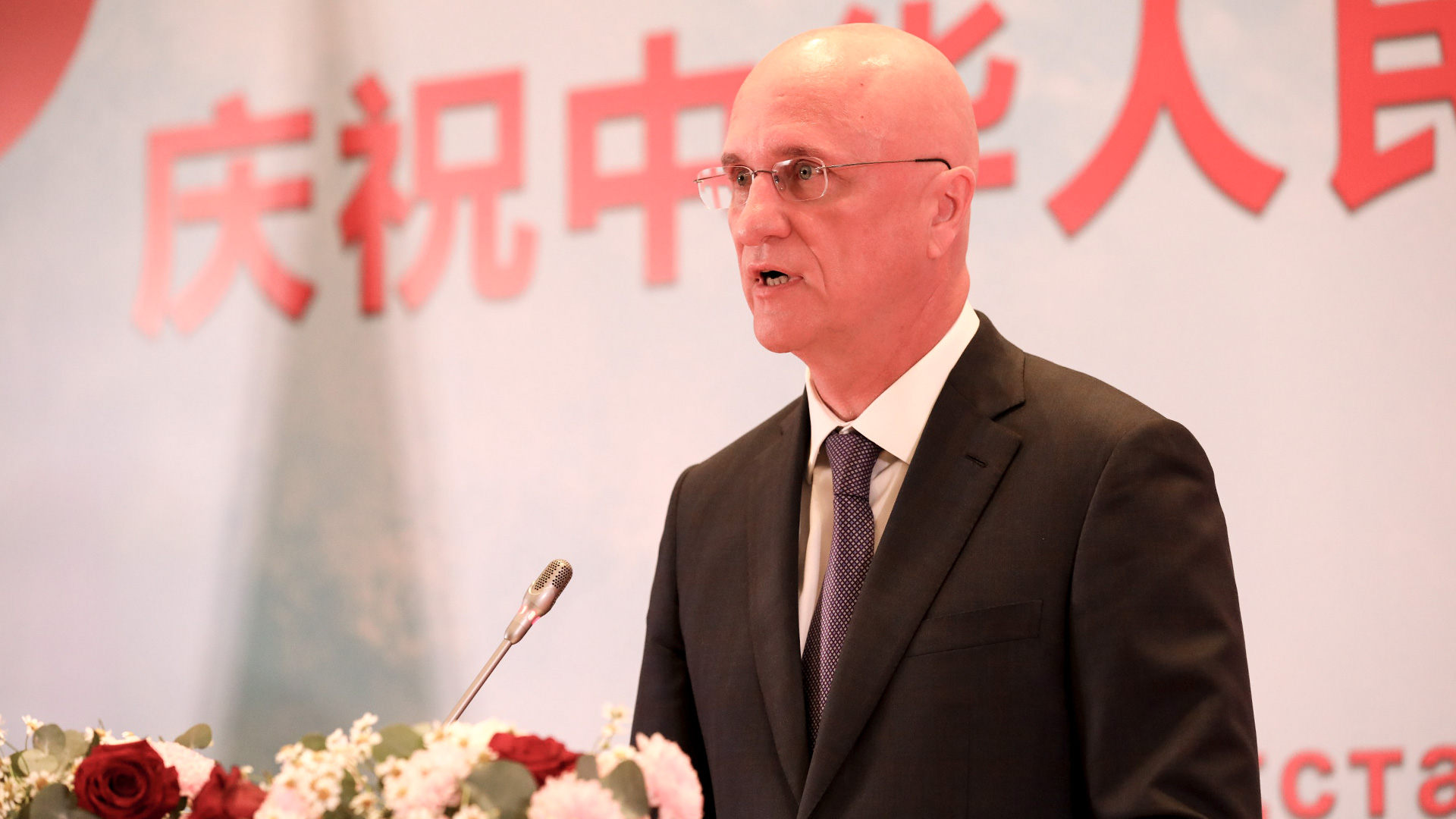 Роман Скляр ҚХР-дың құрылғанына 76 жыл толуына арналған қабылдауға қатысты