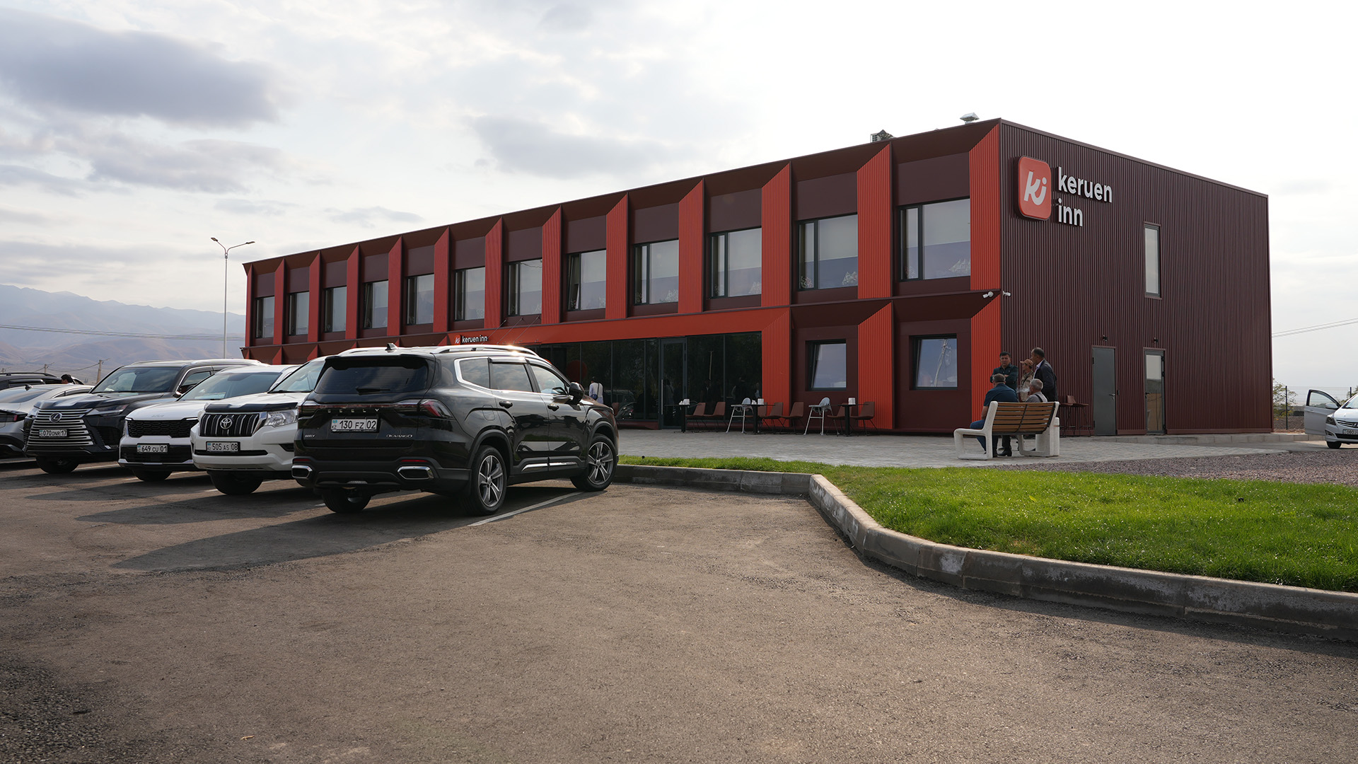 Жамбыл облысында Инвестициялық штабтың қолдауымен Ұлттық стандарттарға сәйкес келетін жол бойындағы қызмет көрсету  желісінің алғашқы нысаны іске қосылды