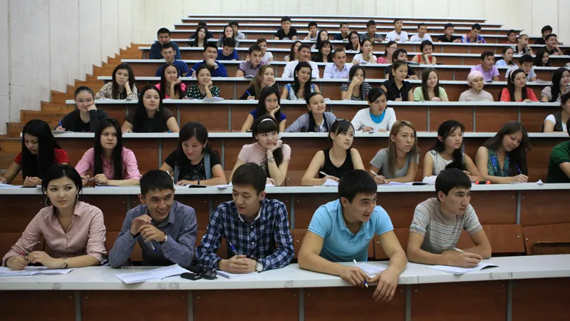 Қазақстан шетелдік студенттердің елге кіруі мен жұмыс істеуін жеңілдетеді