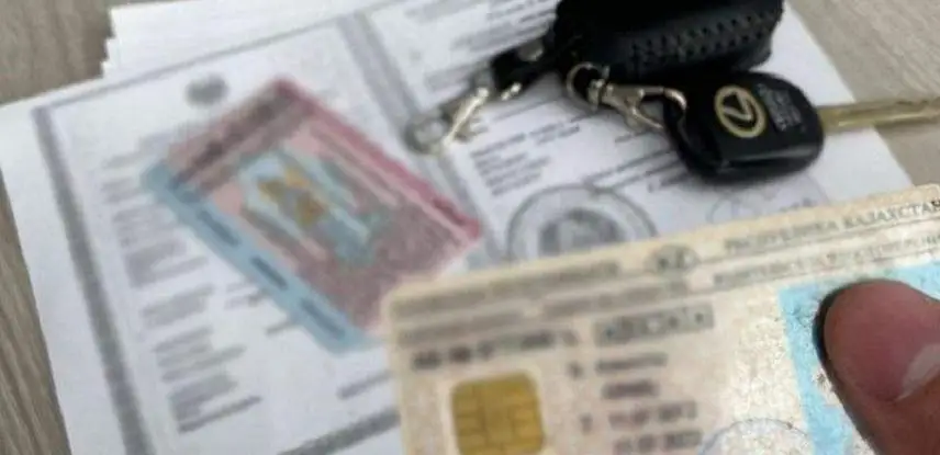Қазақстандық жүргізуші куәлігінен электрондық чип алып тасталады