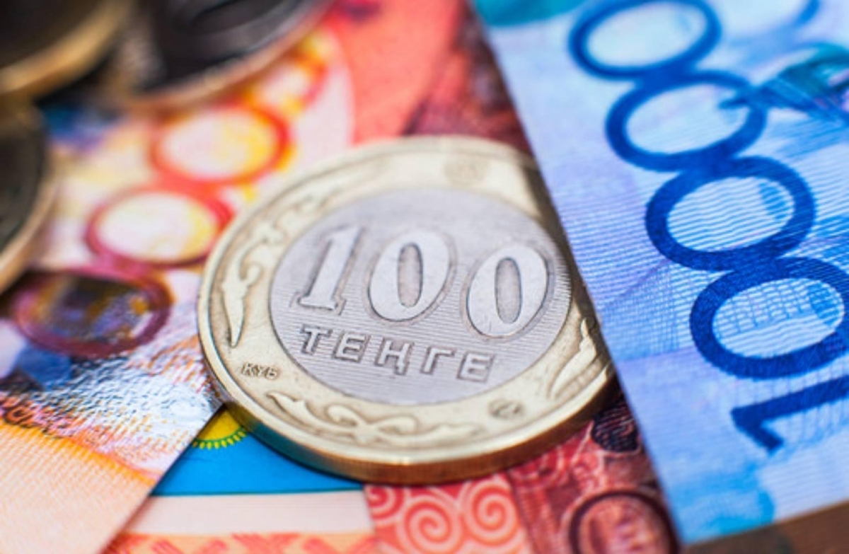 Доллар 1000 теңгеге жете ме? Сарапшылар мен биліктің жауабы