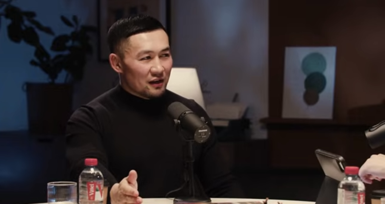 “14-15 рет жаттығу жасайтын едім”: Бизнес туралы тәжірбиесін айтқан Ардақ Назаров күлкіге қалды (ВИДЕО)