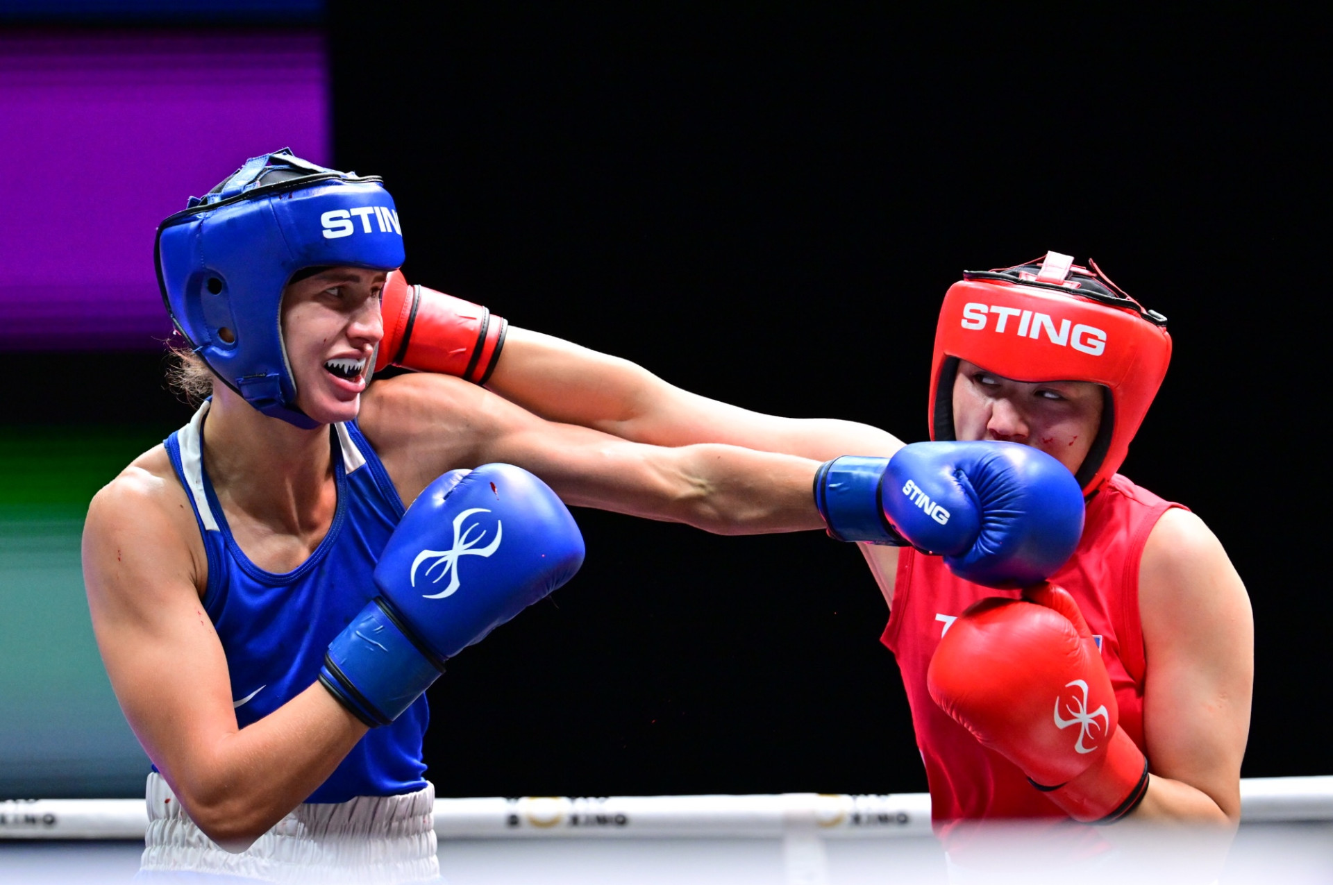 Виктория Графеева өзбекстандық боксшыны жеңіп, жартылай финалға өтті