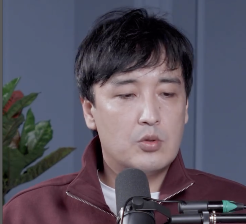 "Қайратта дауыс жоқ, Гүлзира көре алмай, қорықты": Халық алдына шықпай кеткен әнші Сырым Исабаев жан сырын ақтарды