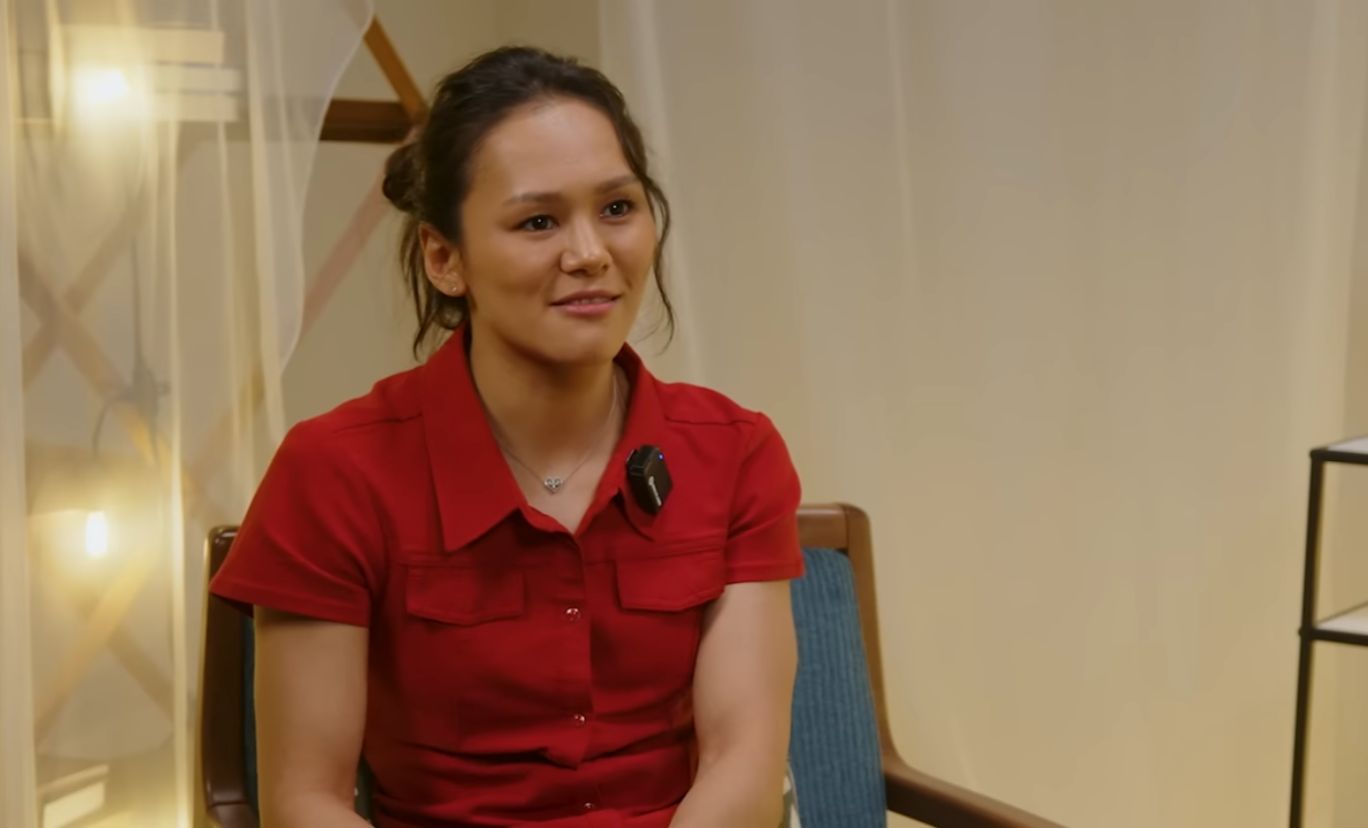 ”Сомасы аз емес”: Алуа Балқыбекова бейтаныс адамдардан қымбат сыйлық алғанын айтты