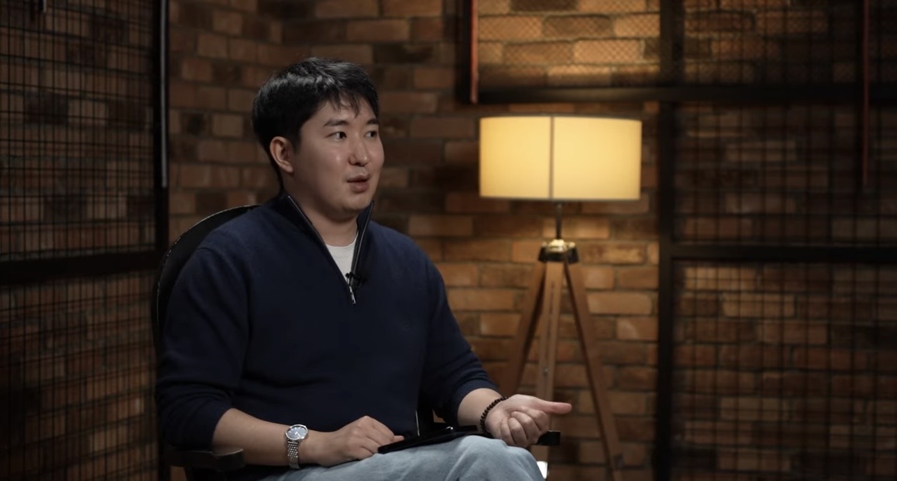 "Балаңды ернінен сүйсең, балаңда дұрыс емес түсіністік қалыптасады" - Отбасылық дәрігер