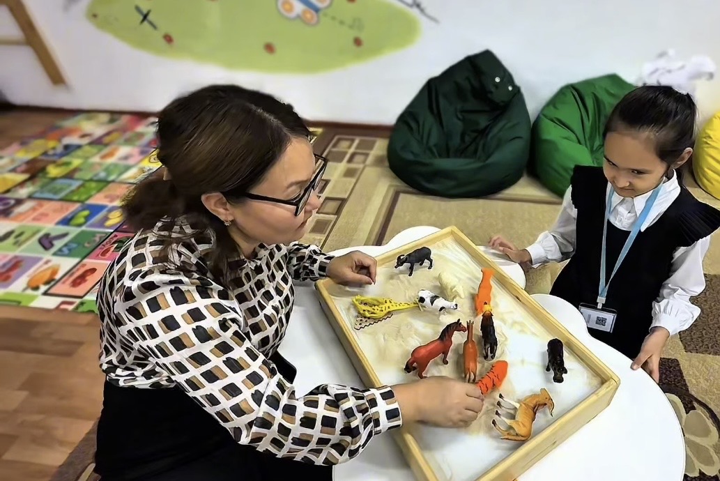 ”Баланың ерекшелігіне емес, қабілетіне назар аударсақ инклюзивті орта табиғи түрде қалыптасады“ - Дефектолог маман