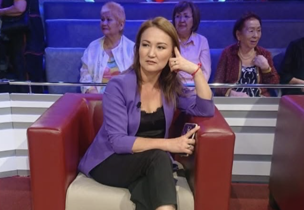 "Қаралы үйге печенье, велосипед, киім апарған, бұдан артық қорлық жоқ": Гүлмира Әбіқай өз-өзіне қол салған оқушы қыздың өліміне қатысты сұмдық жайтпен бөлісті