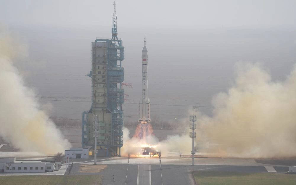 Қытай «Шэньчжоу-22» ғарыш кемесін ұшырды