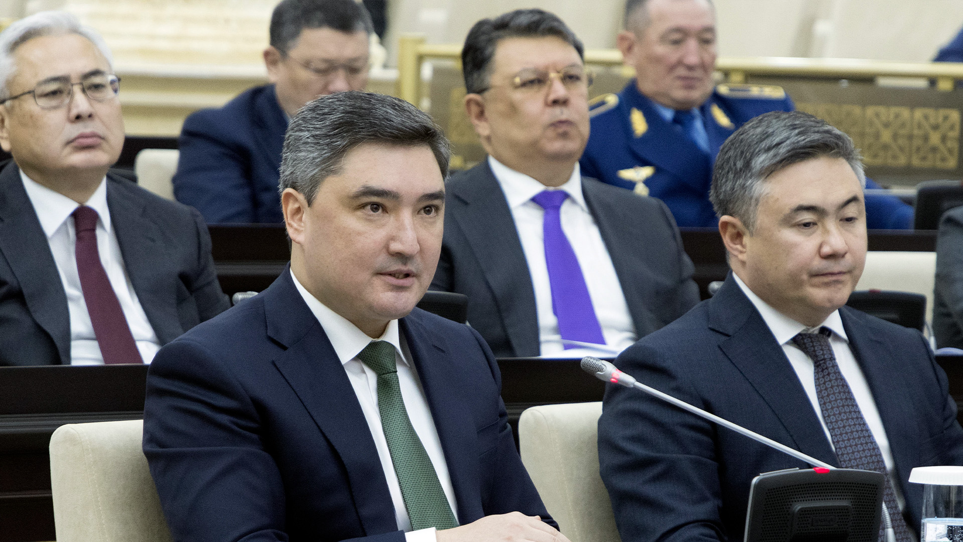 Олжас Бектенов: «Қазақстанның қарызы төмен болуы тиіс және Үкімет осы бағытта жұмыс істеуде»