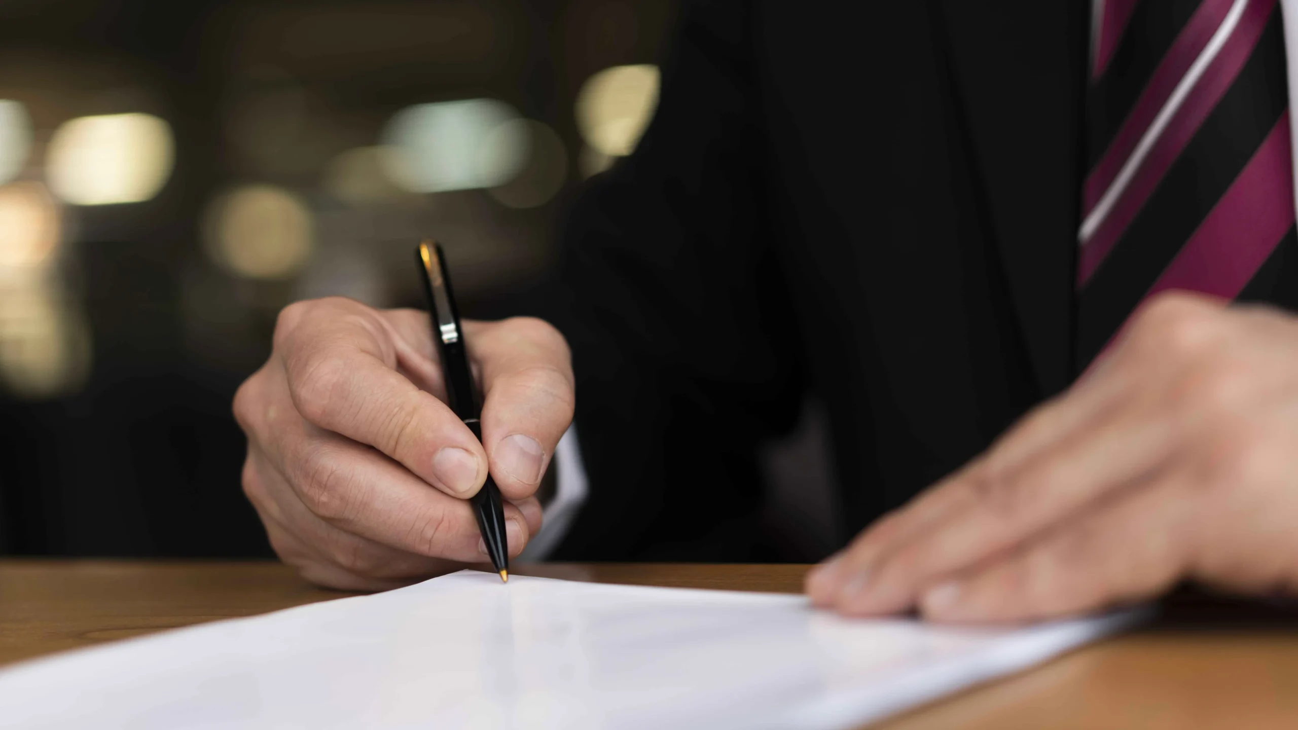 “Қытайдан 5 мың адам”: Қазақстанға ең көп еңбек мигранттары қай мемлекеттен келетіні белгілі болды