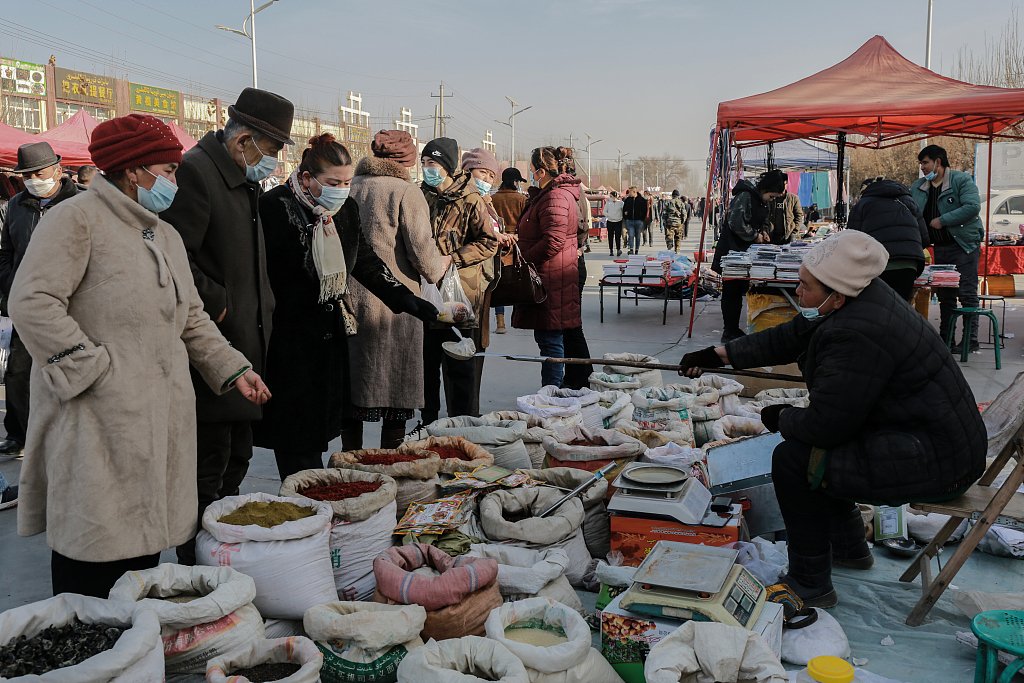 Дәстүрлі базарды ығыстырған онлайн сауда: Маркетплейстер инфляцияны күшейтіп отырғаны рас па?