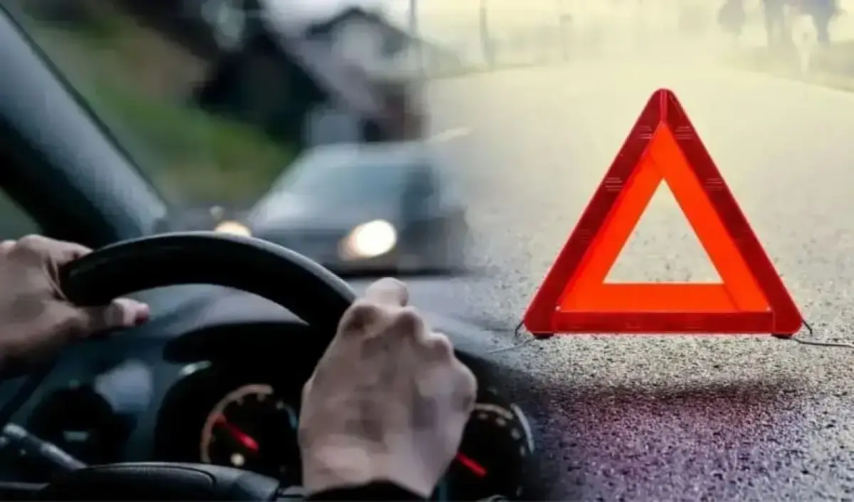 Қарағандыда бір көлік бағдаршамға соғылып, жүргізуші көз жұмды