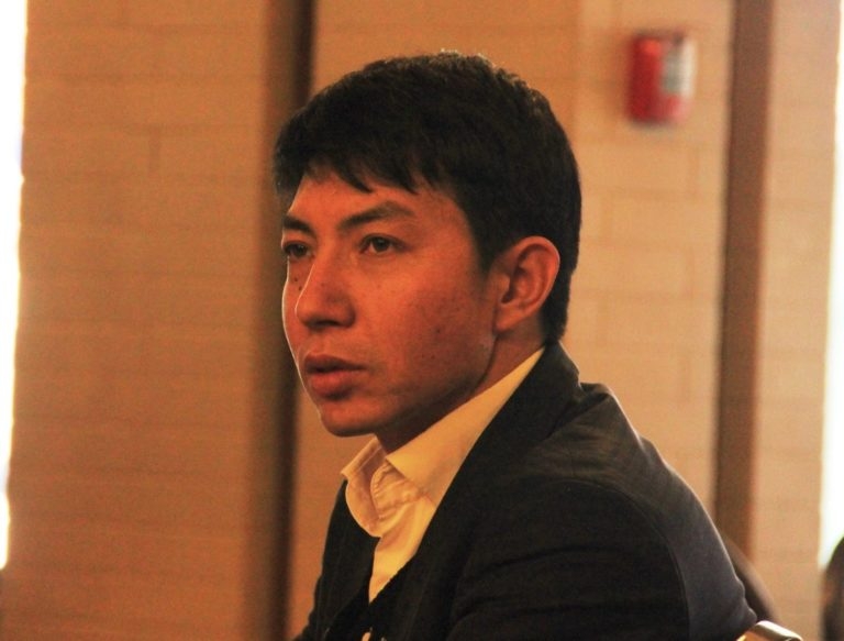 ”Аллаға кінәсіз періште балалардан да өз сөзі жазылған кітап маңызды ма”: Журналист Құран кітаптың өртенбей қалғанын айтқан Әмина қажыға жауап берді