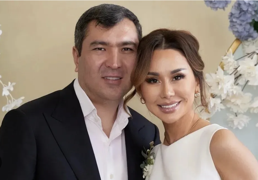 "Ол да бір үйдің Мөлдірін жылатып кетті": Танымал журналист бес балалы бай еркекке тиген Динара Сәтжан туралы