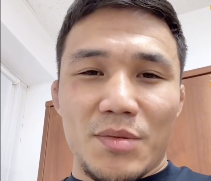 "Бәрі жақсы, уайымдамаңыздар": Бір жыл бойы пәтерін ала алмай жүрген қазақ балуаны сүйінші жаңалығымен бөлісті