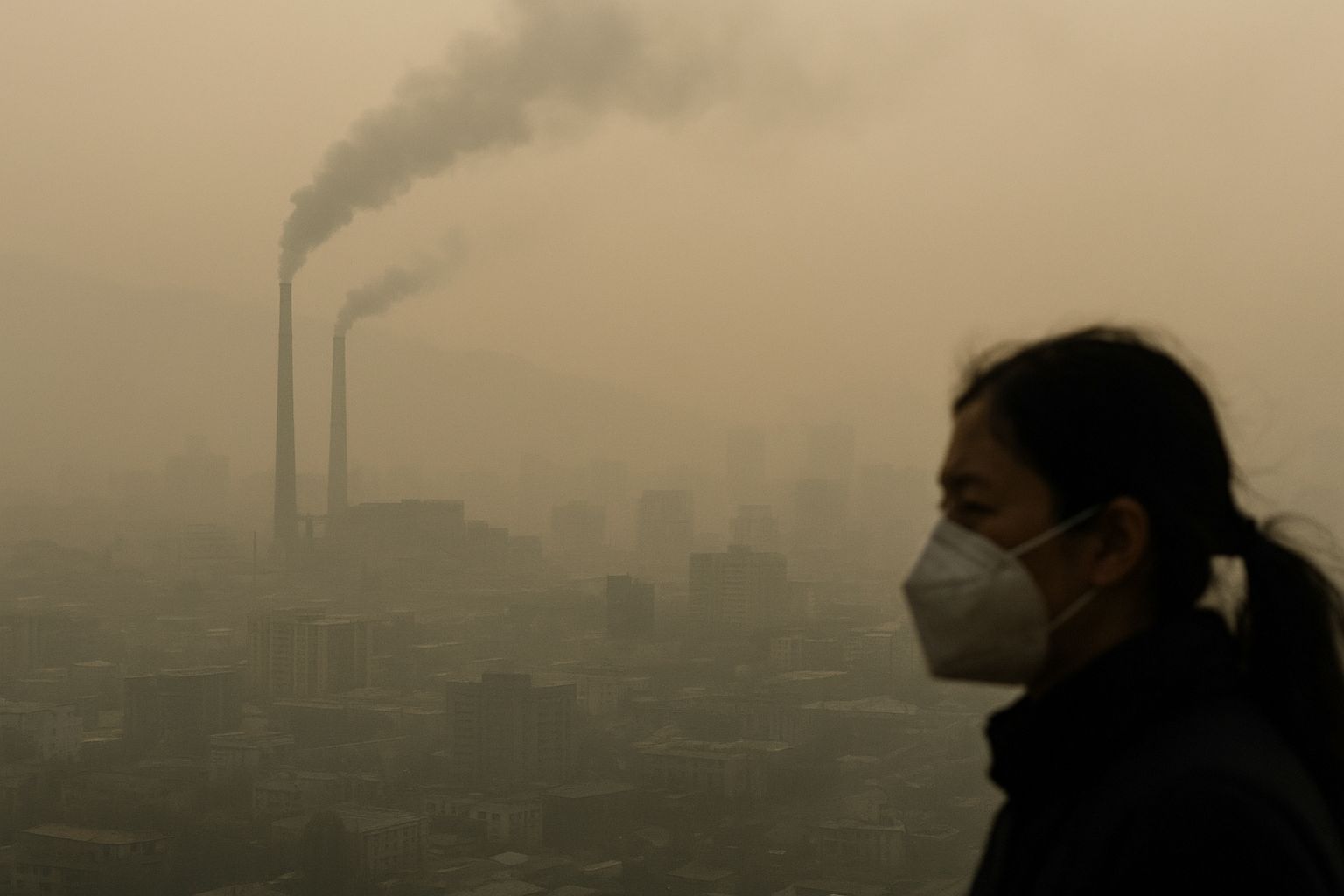 Алматыны қара түтін басты: Билік халыққа экологияны жақсартуға мүмкіндік бермей отыр - экобелсенді