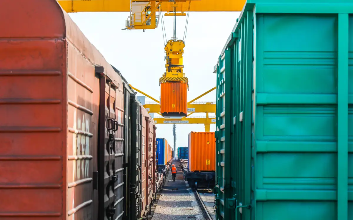 Қазақстан арқылы өткен жүк транзиті 29 млн тоннадан асты