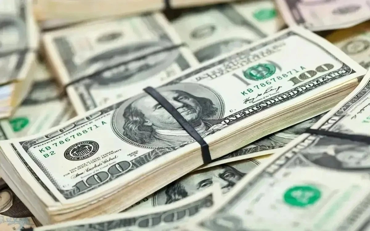 Ақша айырбастау орындарында доллар қаншадан саудаланып жатыр