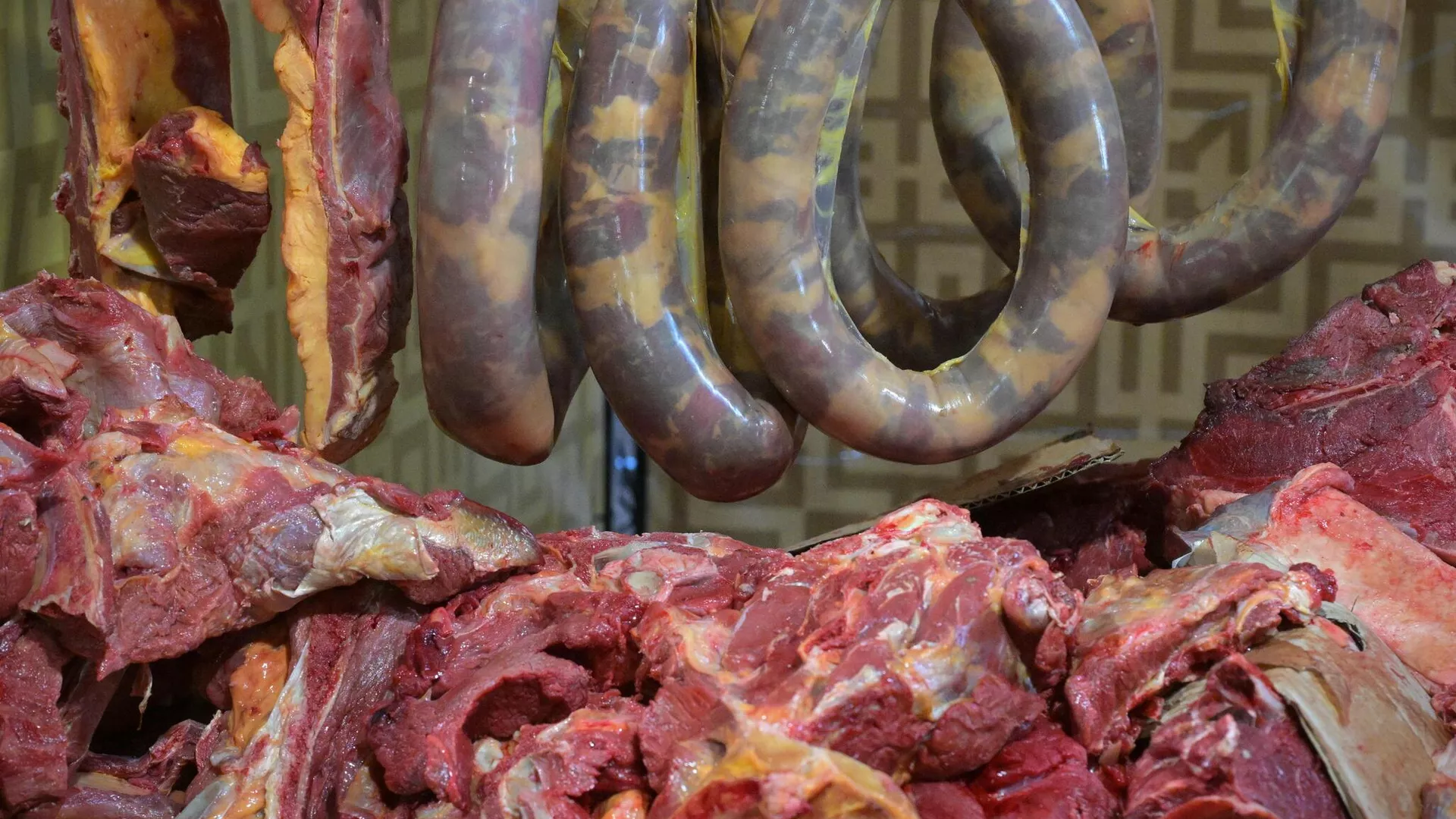 Министрлік сиыр еті 2 500 теңгеден сатылып жатқанын хабарлады