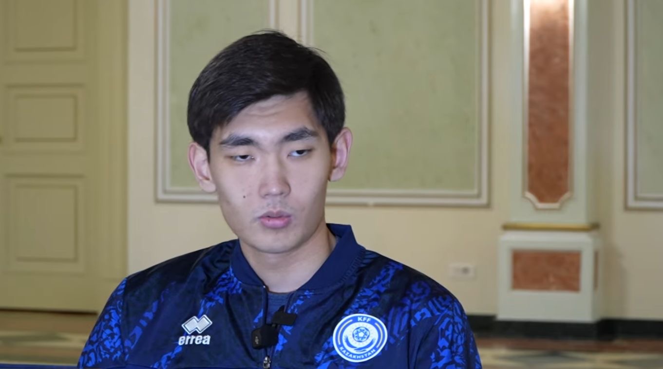 “Материалдық мотивация жоқ”: Футболшы ұлттық құрамада ойнаудың артықшылығын айтты