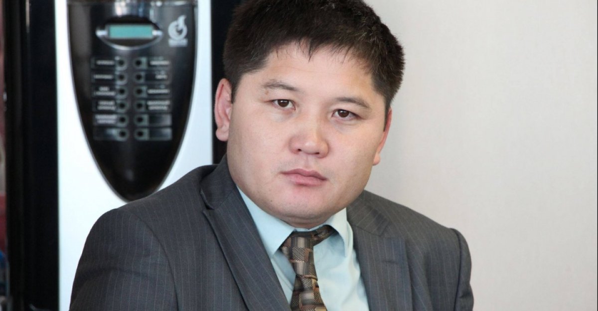 "Алименттің ақшасына өскен бала әкесі қартайған кезде оны бағуға міндетті" - журналист Ербол Мәндібек