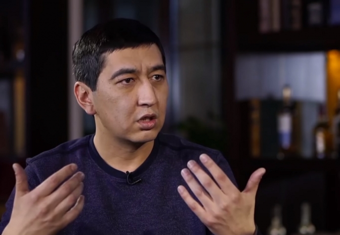 Депутат Ринат Зайытов қара жамылды