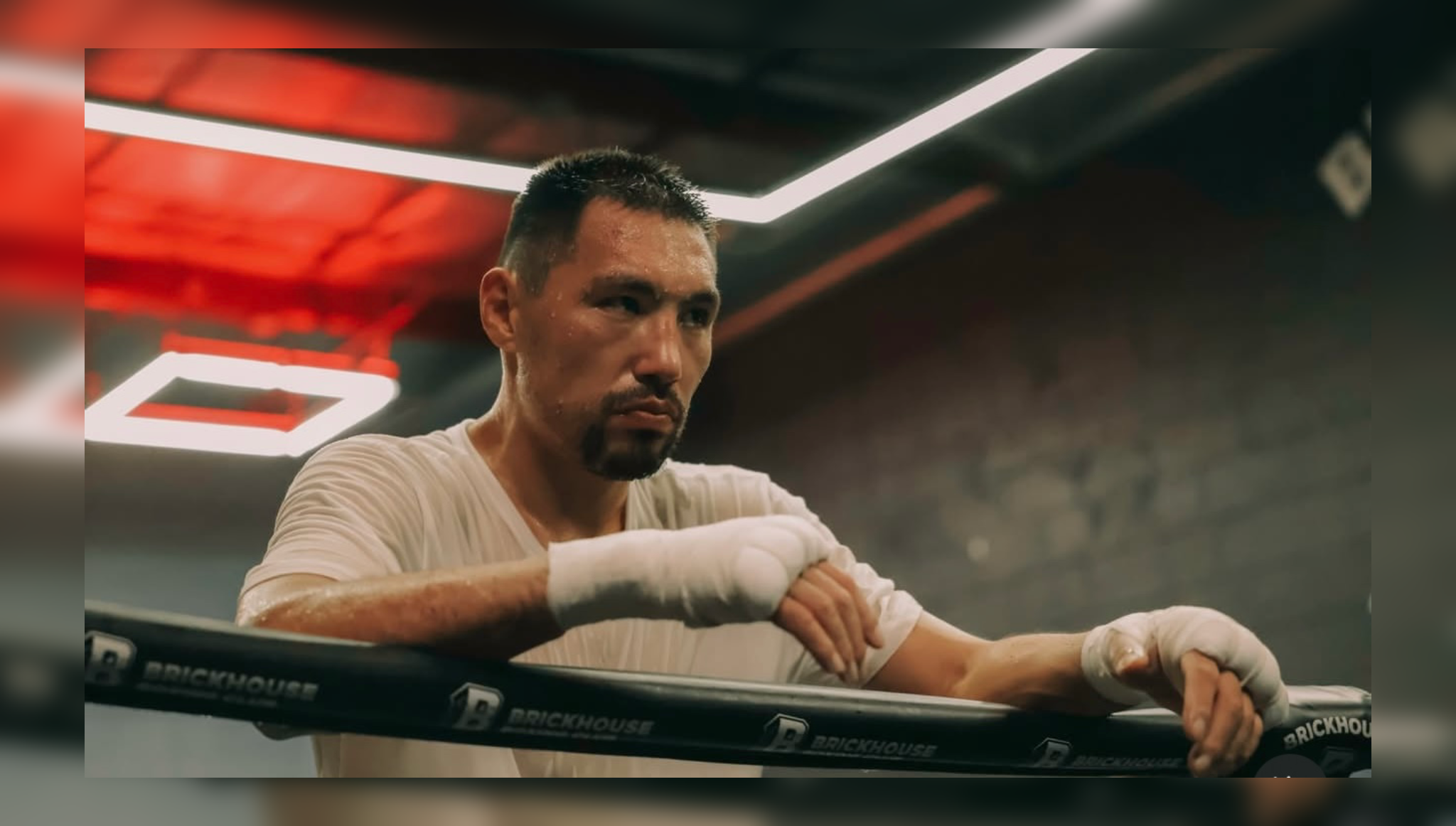 “Ешқайсының шаңырағы шайқалмаса екен”: Жәнібек Әлімханұлы жекпе-жек алдында маңызды мәлімдеме жасады